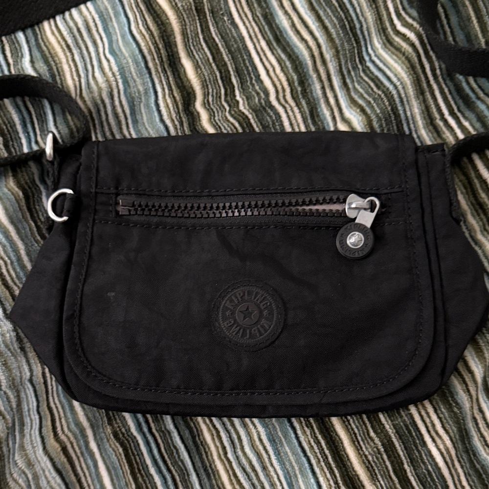 Kipling Black Crossbody Bag with Zipper